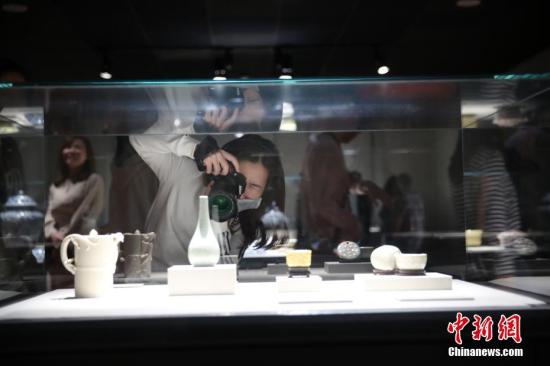 台北故宫博物院文物破损引热议 文物保存机制被批不严谨