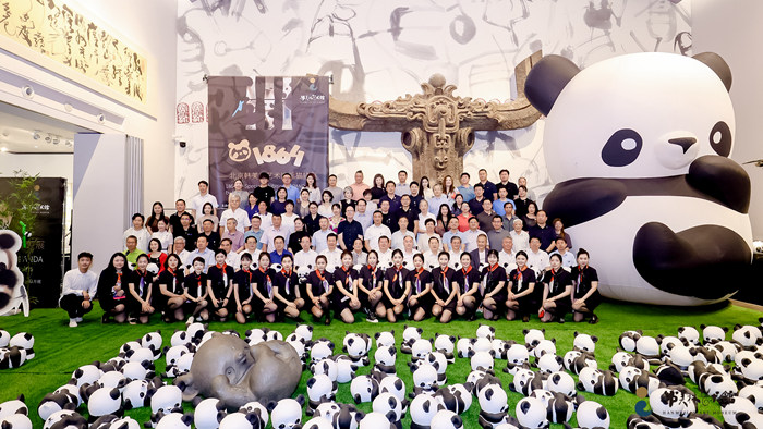 北京韩美林艺术馆十五周年：“熊猫特展”赋能，向阳而生再出发
