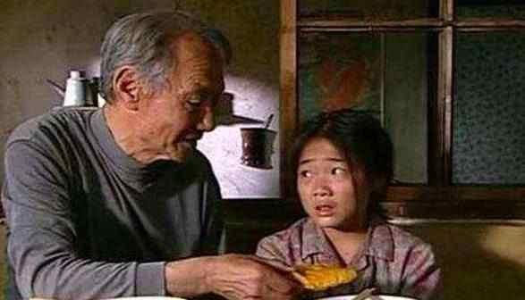 曾经的催泪大剧《暖春》中小花爷爷田成仁于今日逝世，享年94岁高龄！
